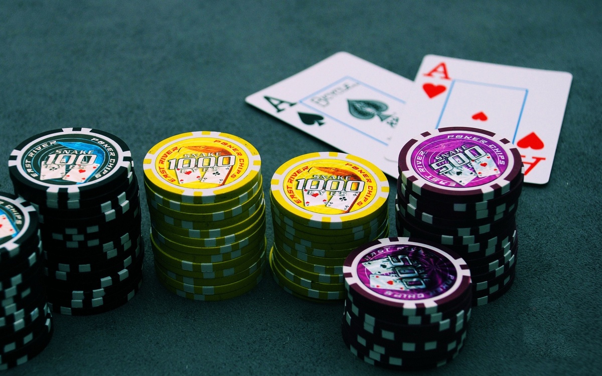 JackpotCash Casino کھلاڑیوں کے لیے لائیو کیسینو سیکشن